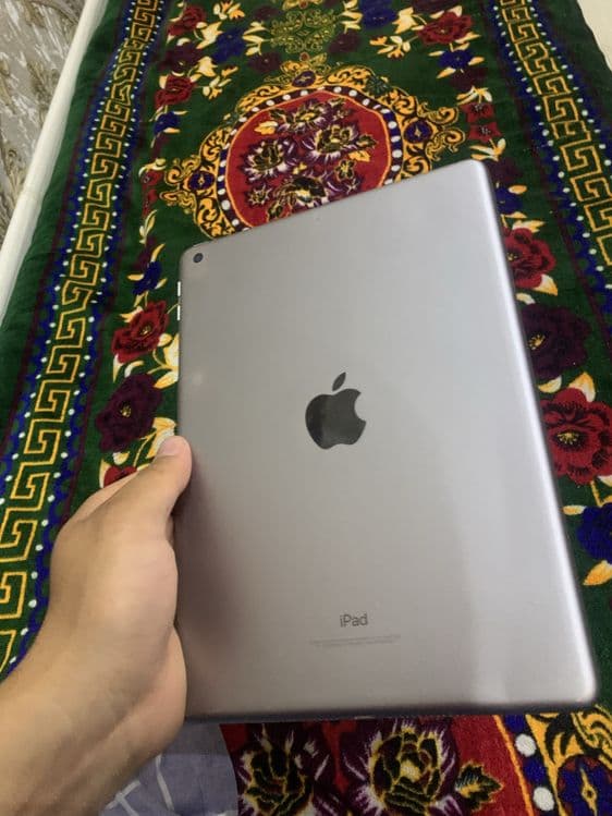iPad 6 32 gb sotiladi — 1