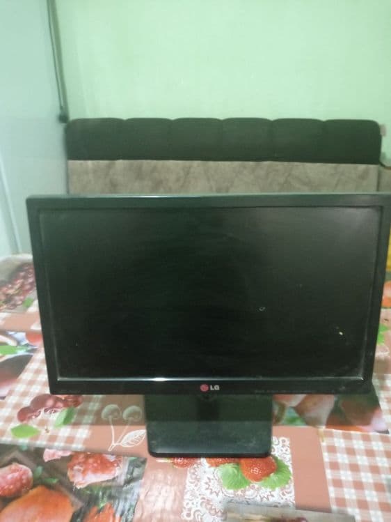 LG Monitorlari ishlatilgan — 1