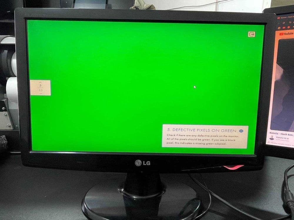 LG 19 lik Manitor — 2