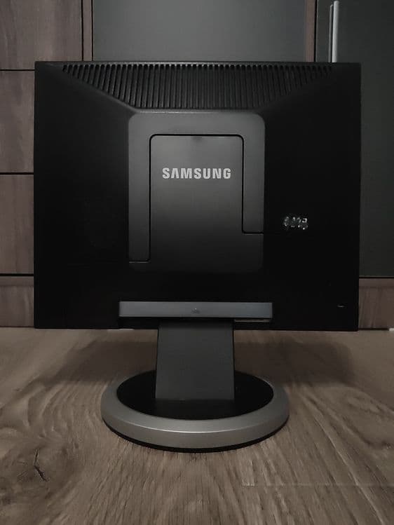 Монитор Samsung SyncMaster 740n — 3