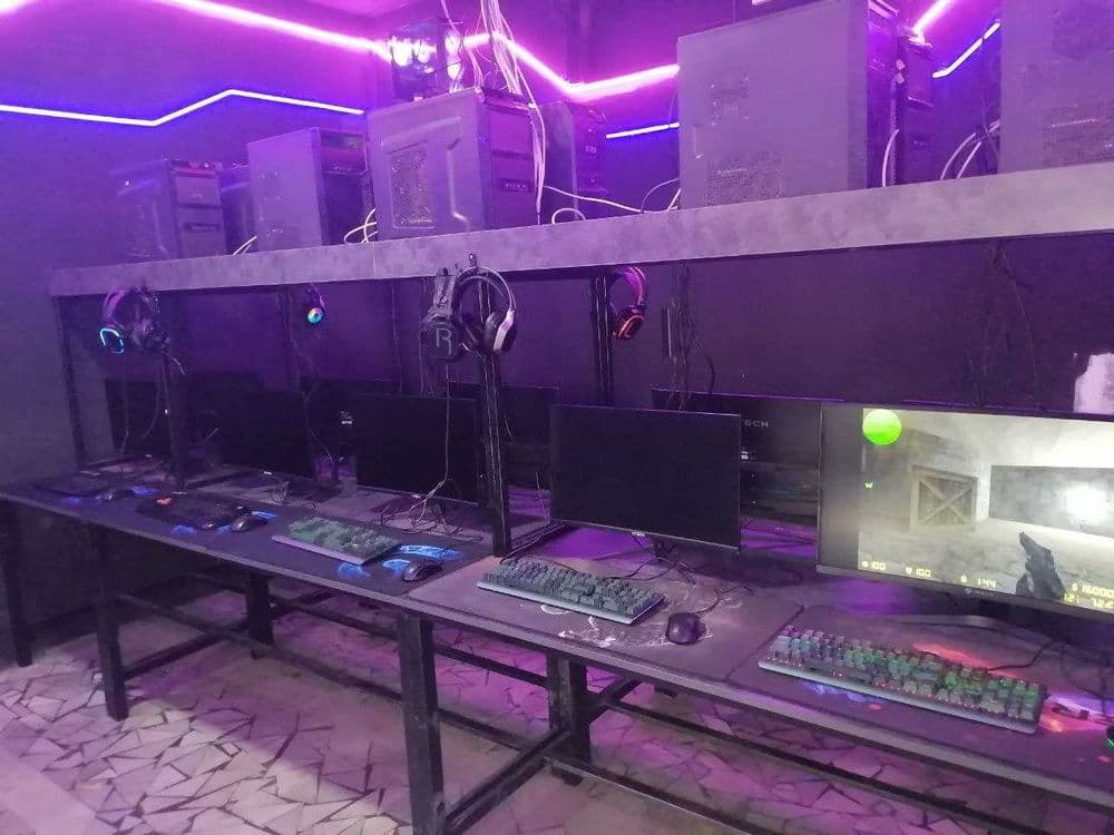 Xtech monitori 24 d/ 75 HZ- B/U.. — 1