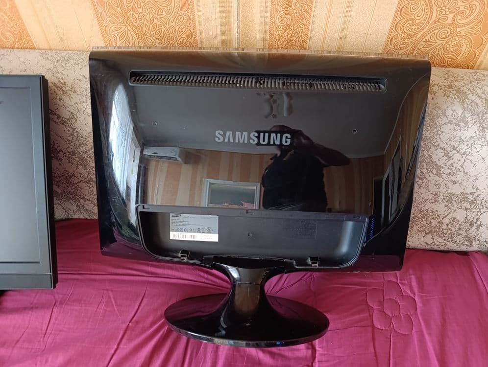 Мониторы Samsung и Informix — 4