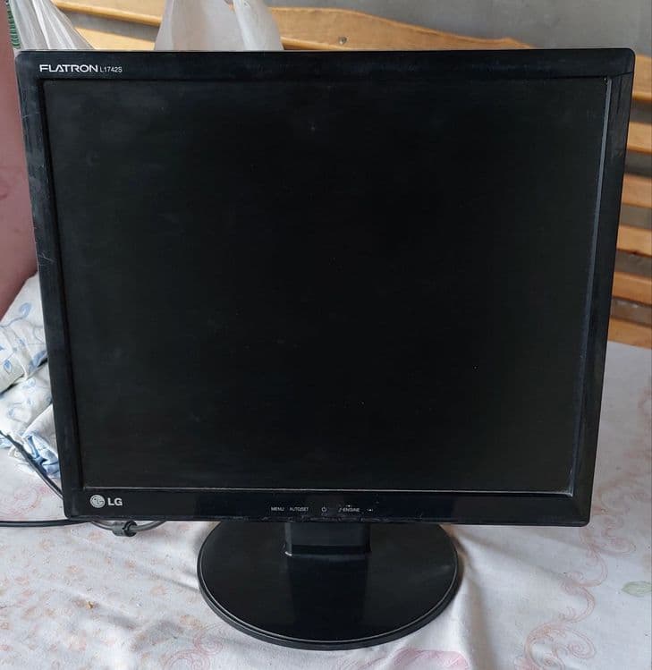 LG Монитор-Monitor LG — 1