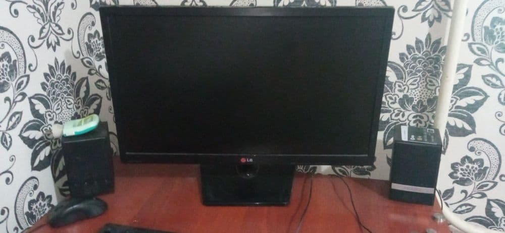 Монитор lg 24 в отличном состоянии — 1