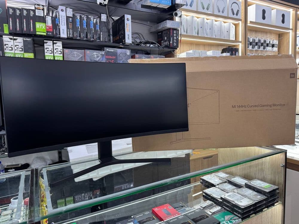 Mi - 34" Curved Gaming Monitor, VA, 144Hz, 4mc, WQHD (3440×1440), HDMI — 4