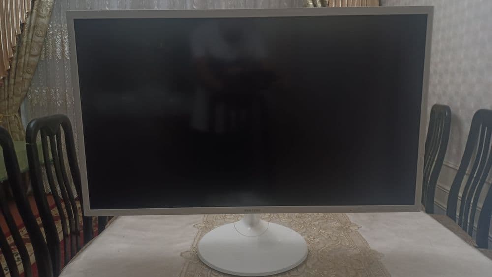 Samsung monitor 32 — 1