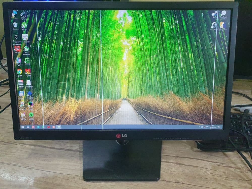 22тали LG монитор,камерага ишлатишга яхши,факат паласаси бор — 2