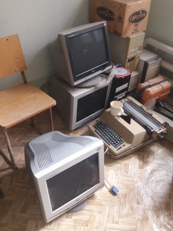 Мониторлар LG  мониторлар ва процессорлари билан бирга сотилади — 1