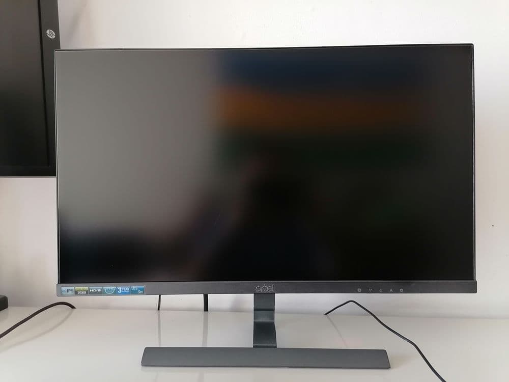 Artel 24 Monitor satiladi — 2