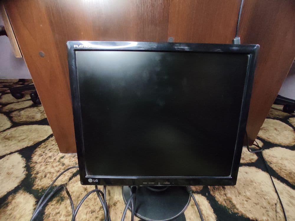 Продам монитор lg — 1