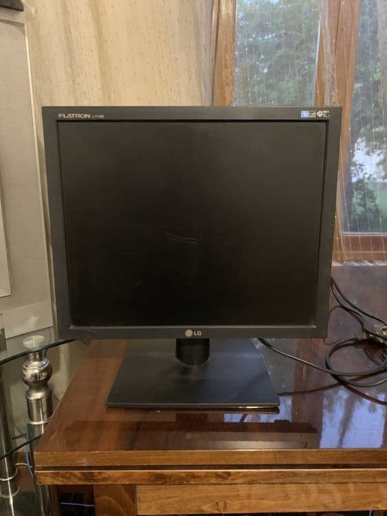 Продается монитор LG 15 дюймов — 1