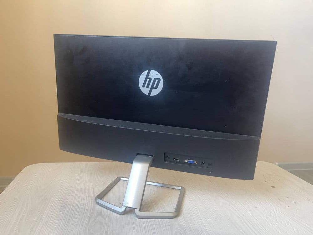 Hp fw 24 manitor — 3