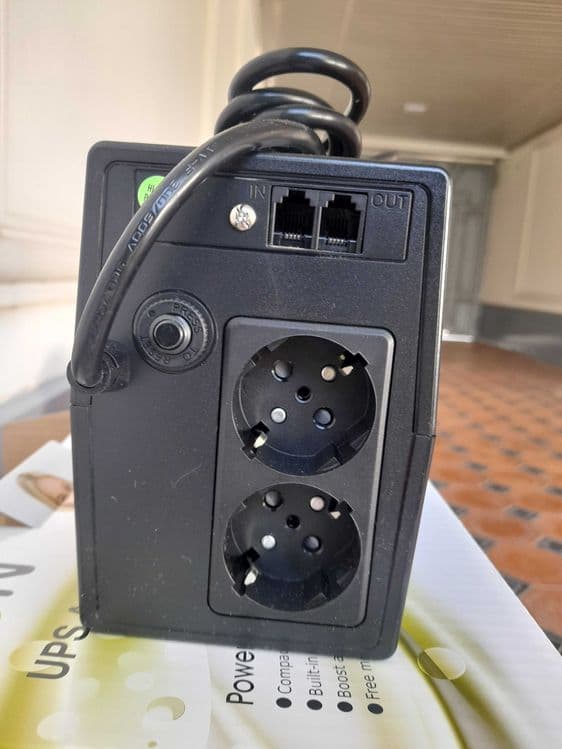 Ups ion A-800 sotiladi — 3