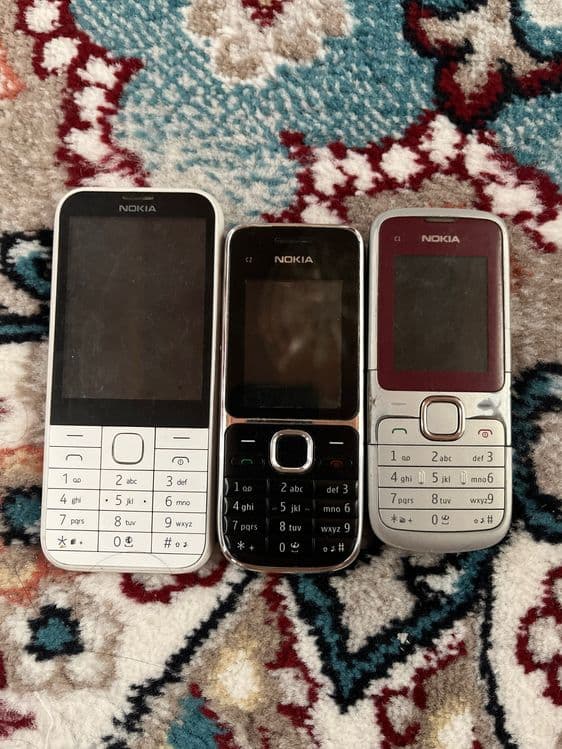 Nokia C1 C2 nokia 225 retro telefonlar