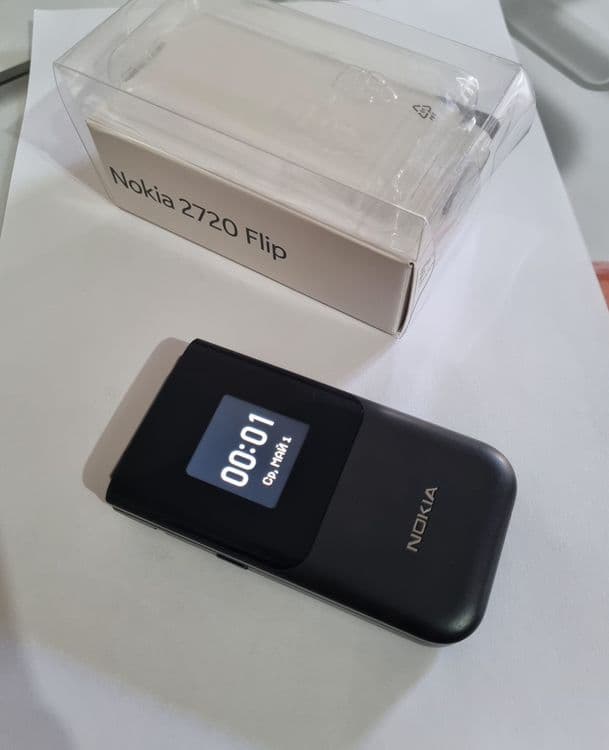 Nokia 2720 Flip Black — 1