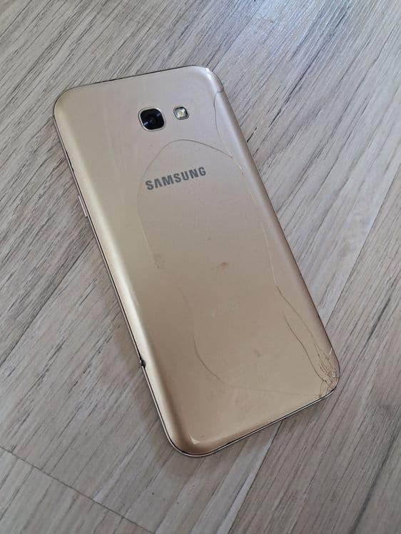 Samsung a7 2017 yil — 2
