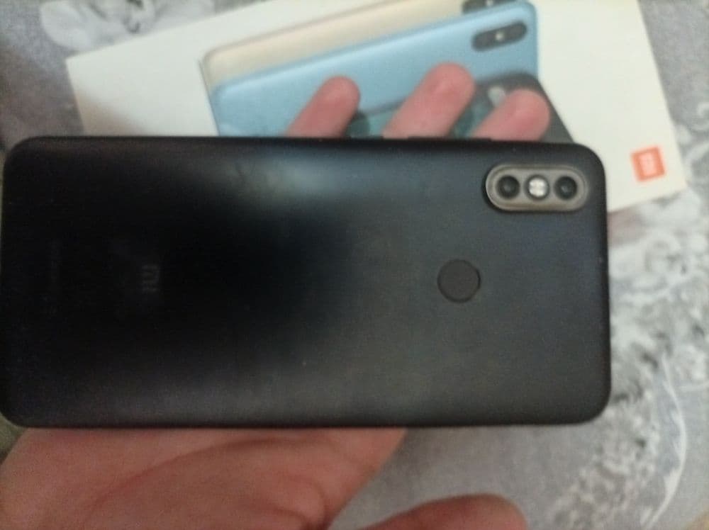 Mi a2 4/64 aybi kamera — 3