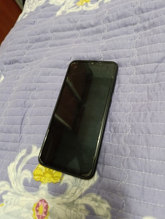 Samsung A30 Б/у на запчасти — 1