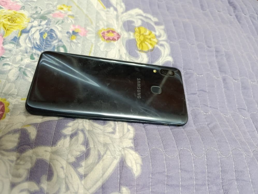Samsung A30 Б/у на запчасти — 3