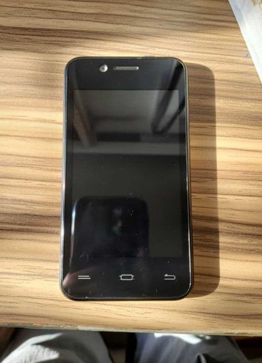Телефон Artel Adi5 — 2