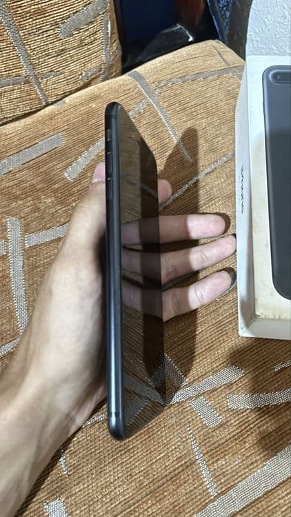 Iphone 7 plus rang qora — 3