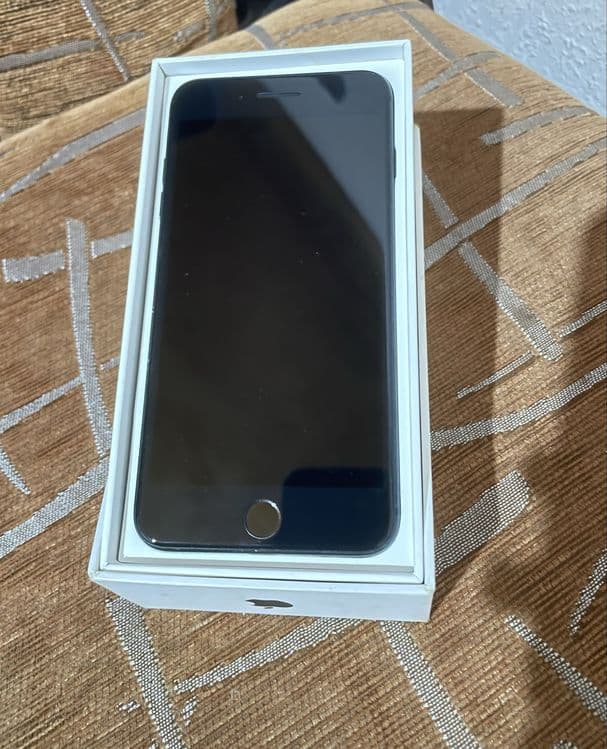 Iphone 7 plus rang qora — 5