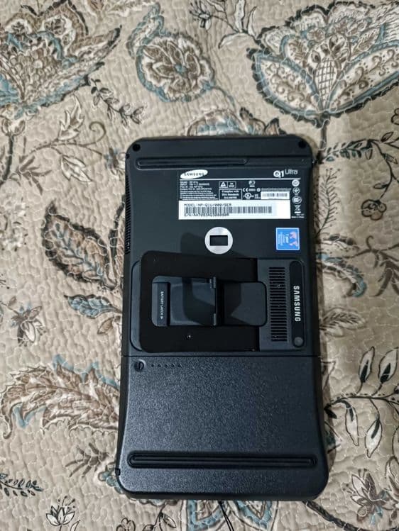 Samsung Q1 Ultra — 2