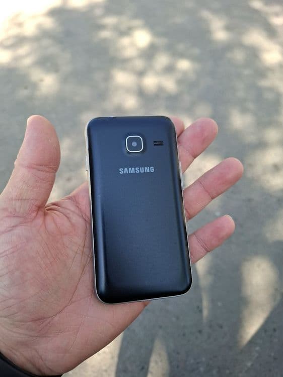 Samsung J1 mini как новый оригинал в идеальном рабочем состоянии — 2