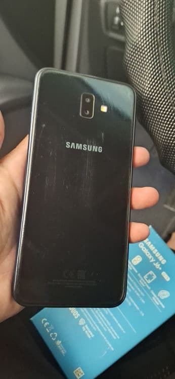 SAMSUNG J6 plus состояние хорошое ползовалас с первых дней каробка док — 2