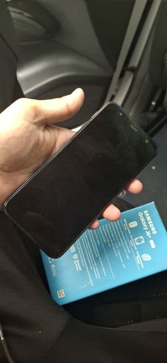 SAMSUNG J6 plus состояние хорошое ползовалас с первых дней каробка док — 3