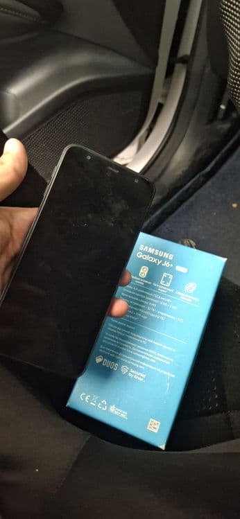 SAMSUNG J6 plus состояние хорошое ползовалас с первых дней каробка док — 4