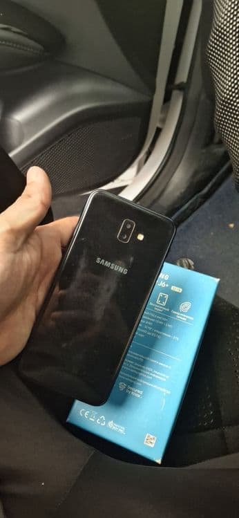 SAMSUNG J6 plus состояние хорошое ползовалас с первых дней каробка док — 6
