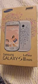 Самсунг телефон сотовый Samsung 3 mini
