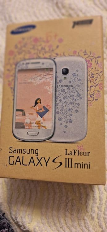 Самсунг телефон сотовый Samsung 3 mini — 1