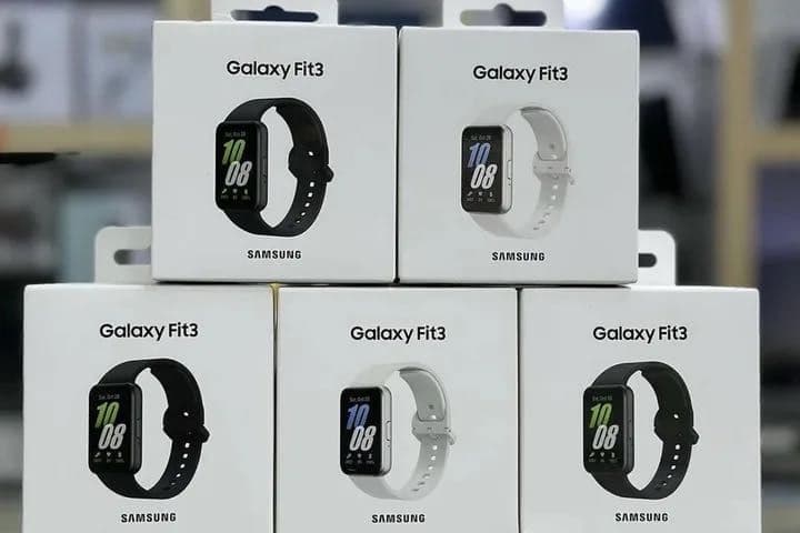 Samsung Galaxy Fit3 New model — 1