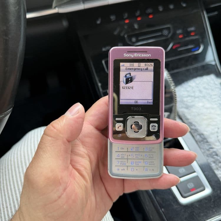 Sony Ericsson T303 ime bor — 7