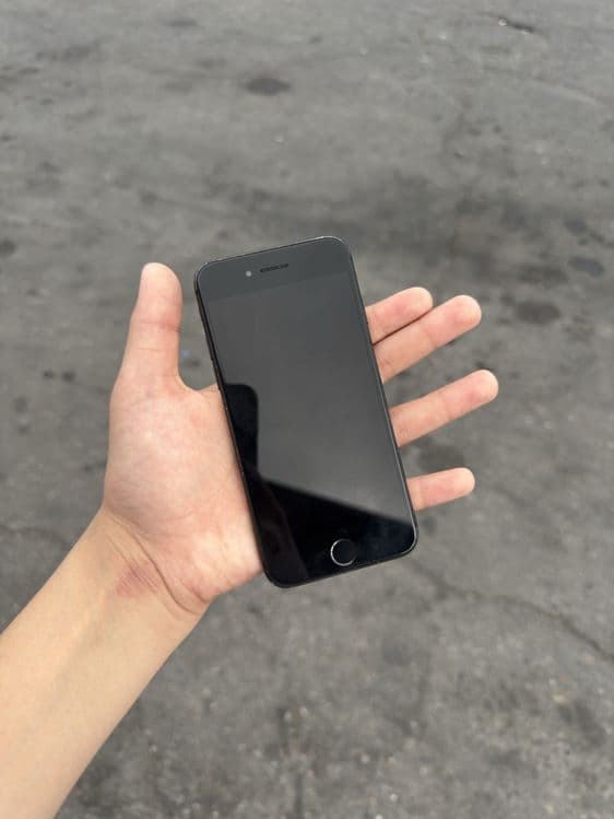 Iphone 7 — 1