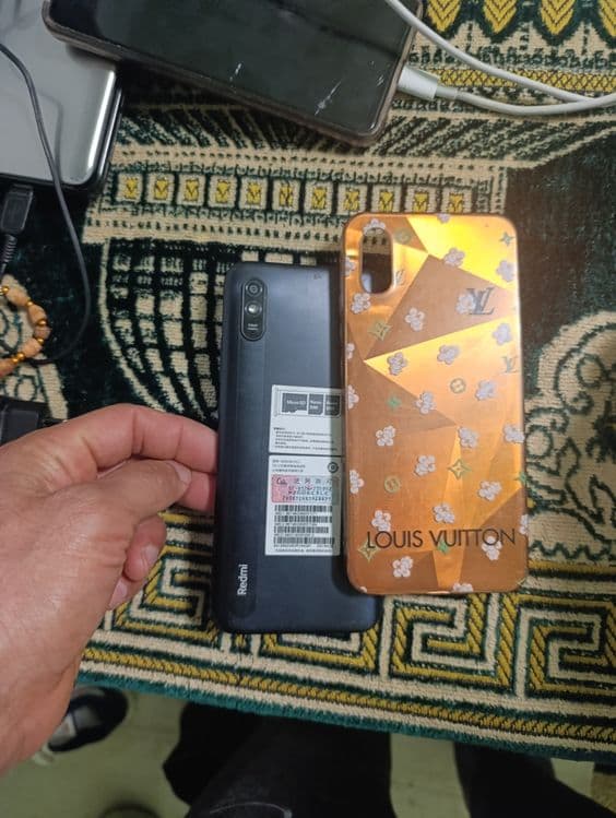 Срочно продам redmi 9A — 3