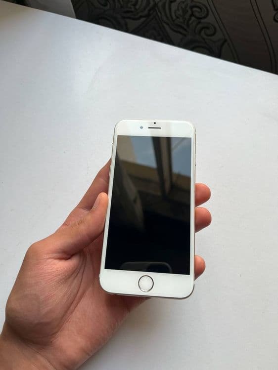 iPhone 6 Gold Sotiladi