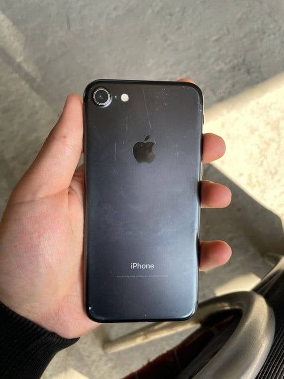 iPhone 7 yaxshisi — 1