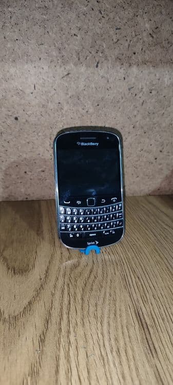 Премиум телефон BlackBerry Bold 9930 — 2