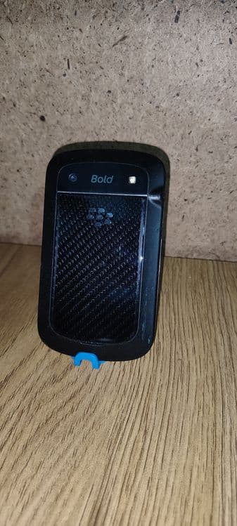 Премиум телефон BlackBerry Bold 9930 — 3