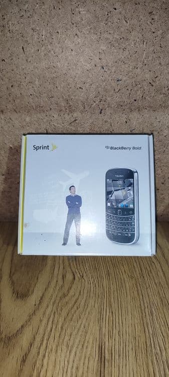 Премиум телефон BlackBerry Bold 9930 — 6