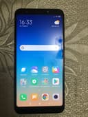 Телефон Redmi 5+ память 3/32 гб