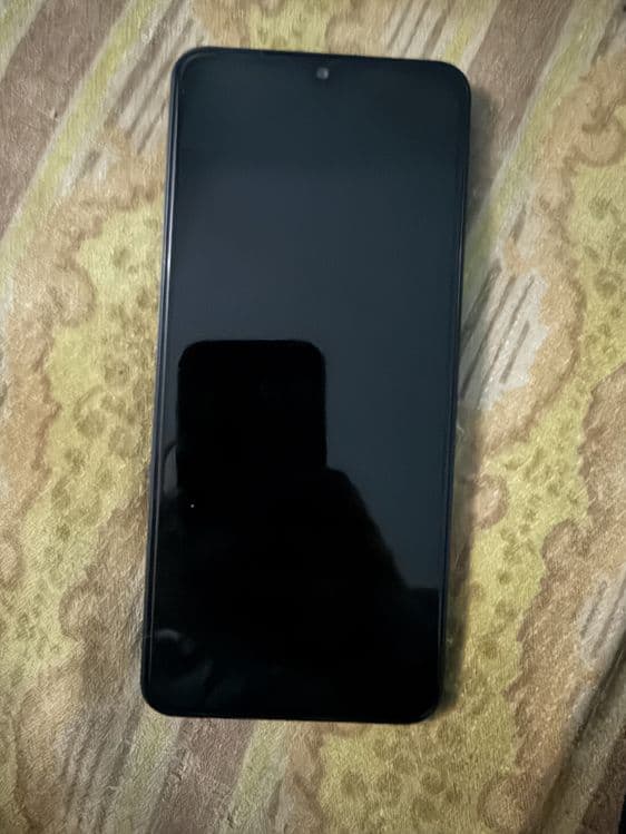 Продаю срочно телефон REDMI A5 3/64