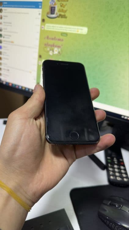 iphone 8 holati yaxshi 8.    256 talik hotira  yomks 100 % alishgan — 4