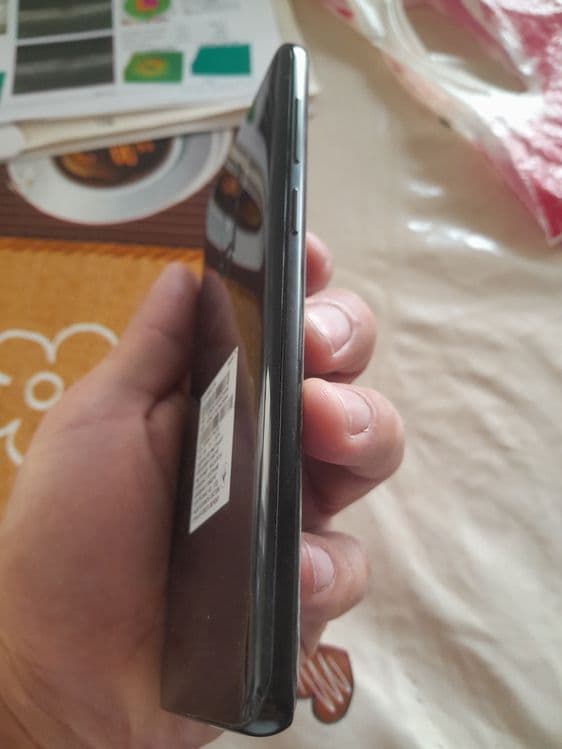 Samsung s 9+plus sotiladi. — 3