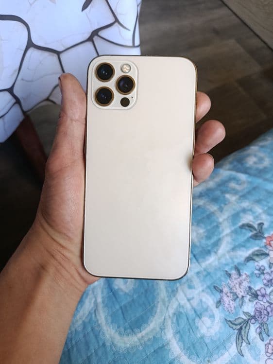 IPHONE 12proʻ  v xotoshim sostyani — 2