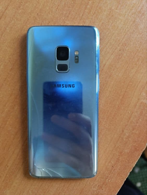 Samsung S9  4 ga 64  pubg 60fps    800  kelishamz soya bor ekranda — 2