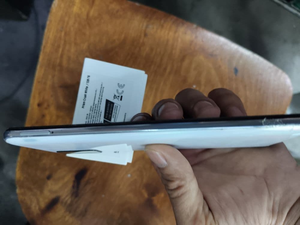 Samsung A51 xotrasi 128gb karopka dakumenti bor — 4